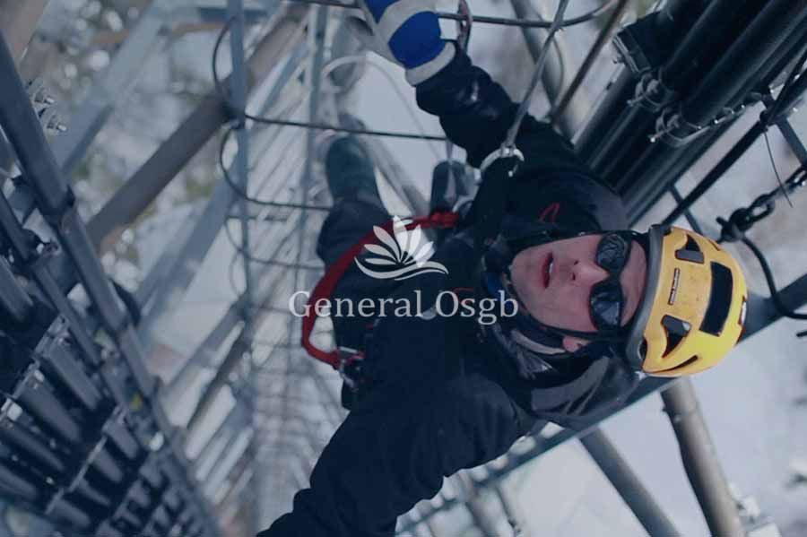 Yüksekte Çalışma da Uyarı Levhaları